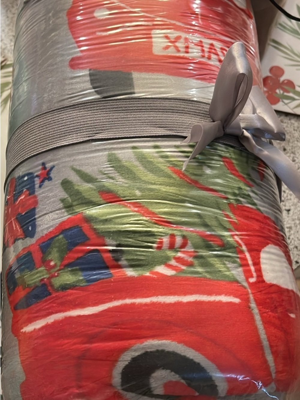 Pringle Red and Green Holiday Truck with Tree Throw Blanket